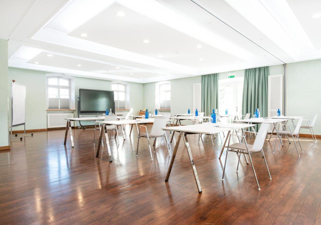 Biohotel Schlossgut Oberambach Екстериор снимка