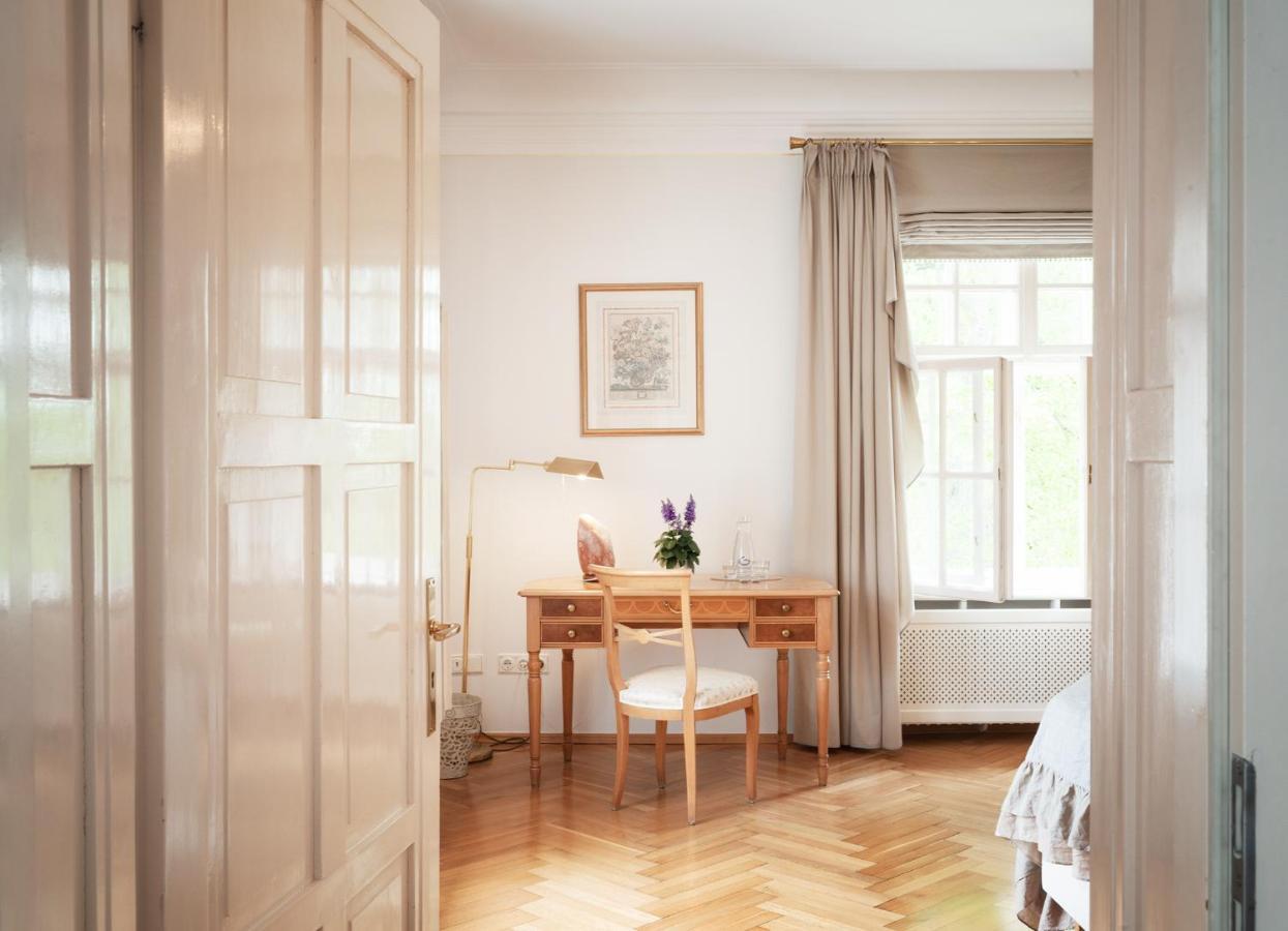 Biohotel Schlossgut Oberambach Екстериор снимка