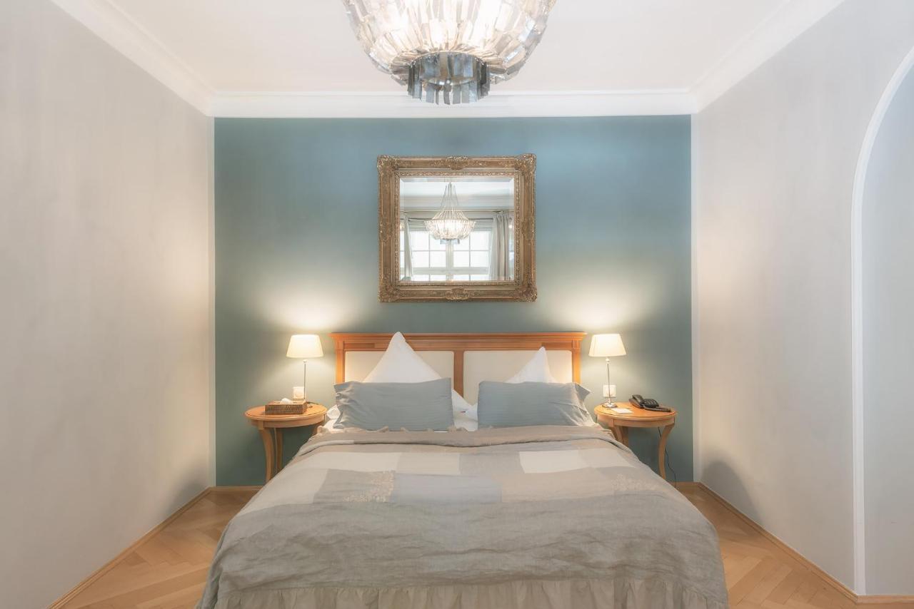 Biohotel Schlossgut Oberambach Екстериор снимка