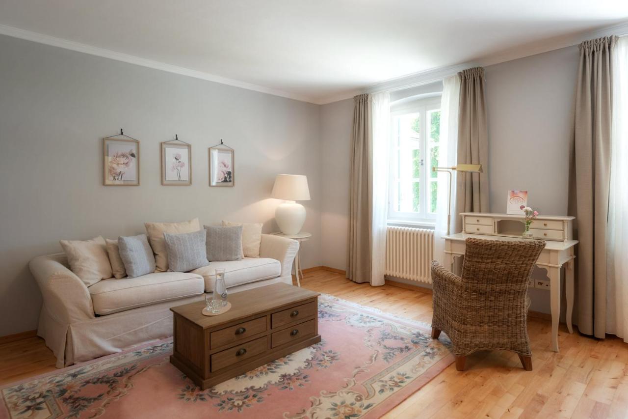 Biohotel Schlossgut Oberambach Екстериор снимка