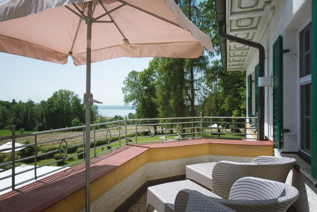 Biohotel Schlossgut Oberambach Екстериор снимка