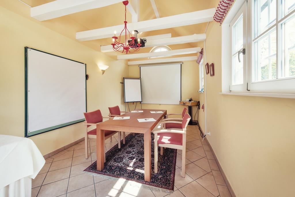 Biohotel Schlossgut Oberambach Екстериор снимка