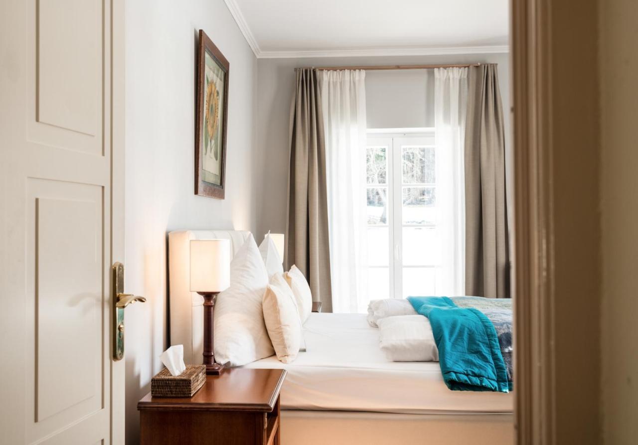 Biohotel Schlossgut Oberambach Екстериор снимка