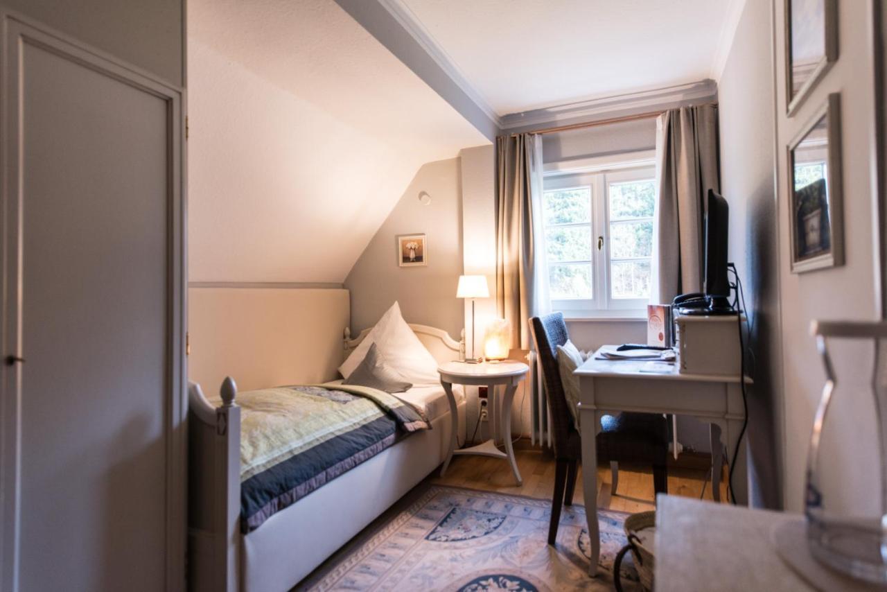 Biohotel Schlossgut Oberambach Екстериор снимка